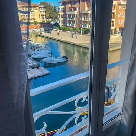 Apartamento Magnifique T2 Port Avec Vue D'exception Pied Dans L'eau Fréjus